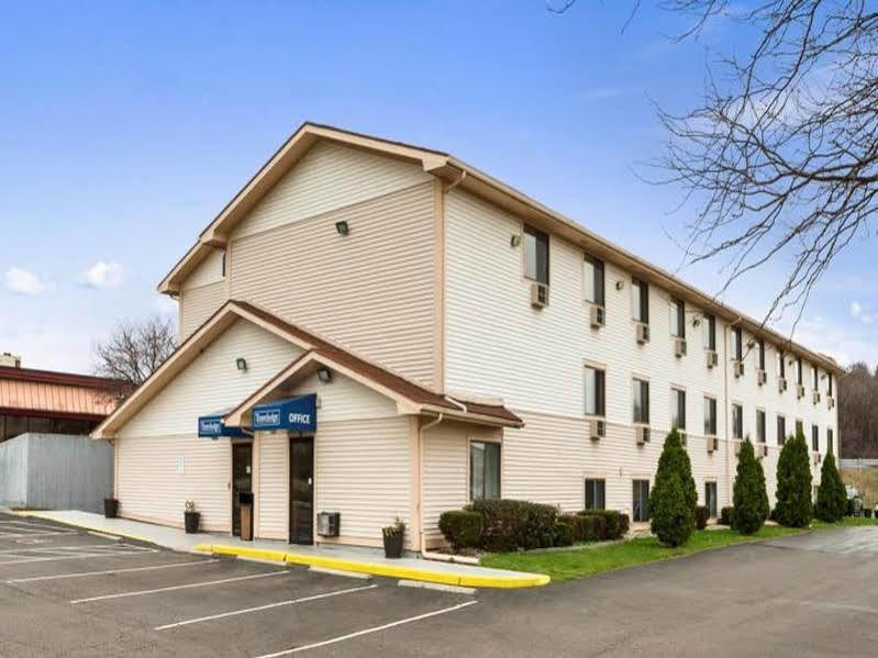 Travelodge By Wyndham Battle Creek Εξωτερικό φωτογραφία